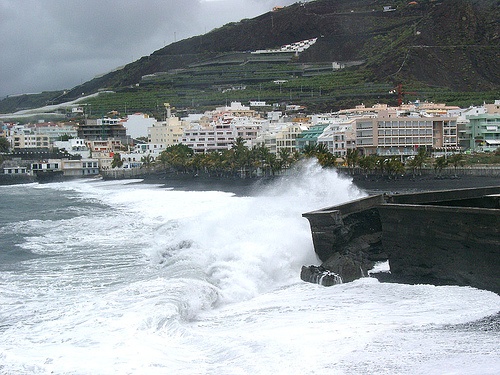 Puerto Naos y Los Cancajos, resorts en La Palma